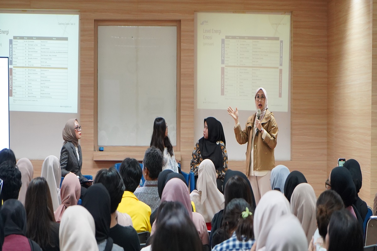 Coaching Career Talk at Vocational UI 2024: MUC Director Highlights the Importance of Soft Skills in the Workplace